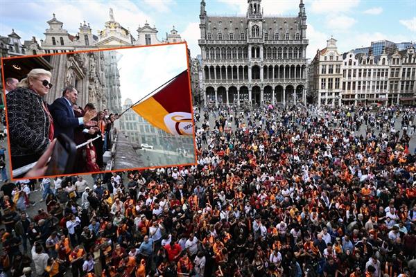 Galatasaray'ın 26. şampiyonluğu Brüksel'in tarihi merkezi Grand-Place'ta kutlandı