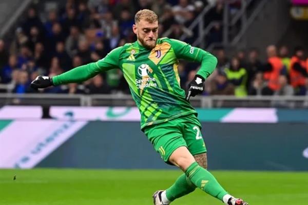Beşiktaş, kaleci takviyesi için Juventus forması giyen Michele Di Gregorio'yu transfer listesine aldı