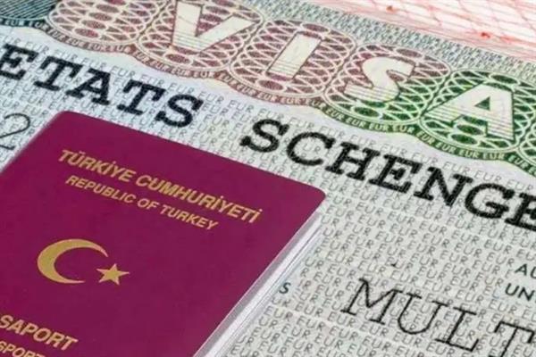 Aylar sonrasına verilen randevuların perde arkası, Schengen'de ticari davetiye tartışması