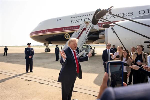 Trump, Türkiye'ye gelişinde bindiği ancak dönüşünde kullanmadığı Katar'ın hediyesi uçakla ilgili yeni gelişmeyi açıkladı
