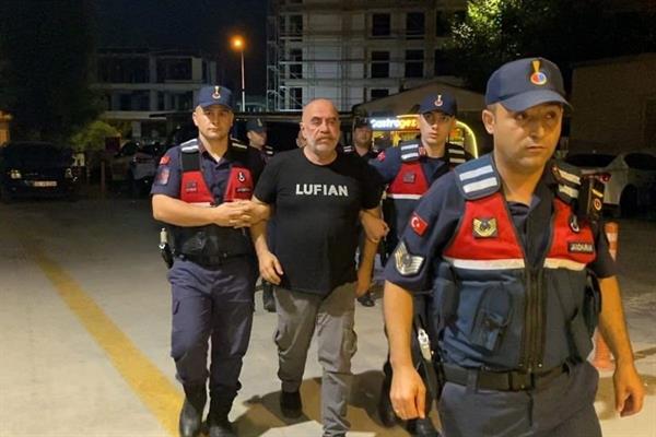 Yönetmen Ezel Akay'a uyuşturucu gözaltısı