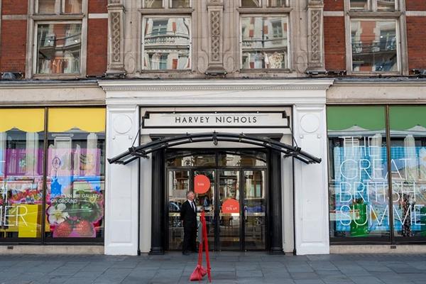 İngiltere'nin lüks devi Harvey Nichols'ta patron değişti, şirket 35 yıl sonra yeniden İngiliz patron kontrolüne girdi