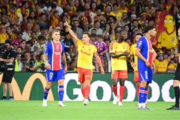 Lens tarih yazdı, PSG'yi devirip Fransa Süper Kupası'nı kazandı