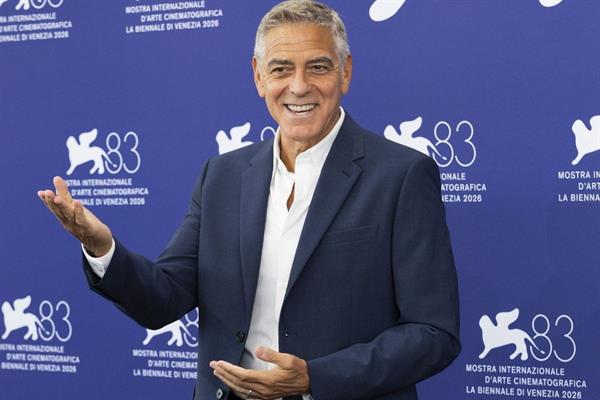 ABD'li aktör George Clooney'den Trump'a 'Beceriksiz' eleştirisi