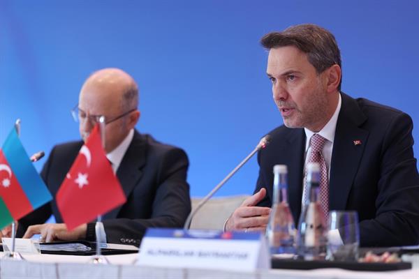 Türkiye'nin Azerbaycan'la enerji iş birliğinde yeni hedefleri