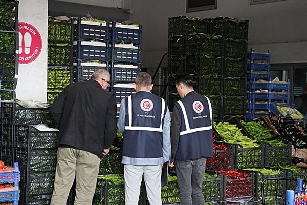 Yaş sebze-meyve piyasasındaki fahiş fiyat operasyonunda 40 şüpheli tutuklandı
